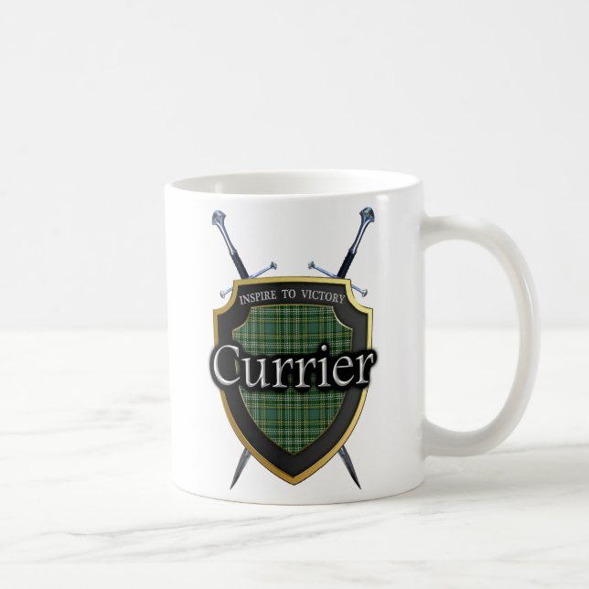 Mug Clan Currie Currier Tartan Shield & Swords (Droite)