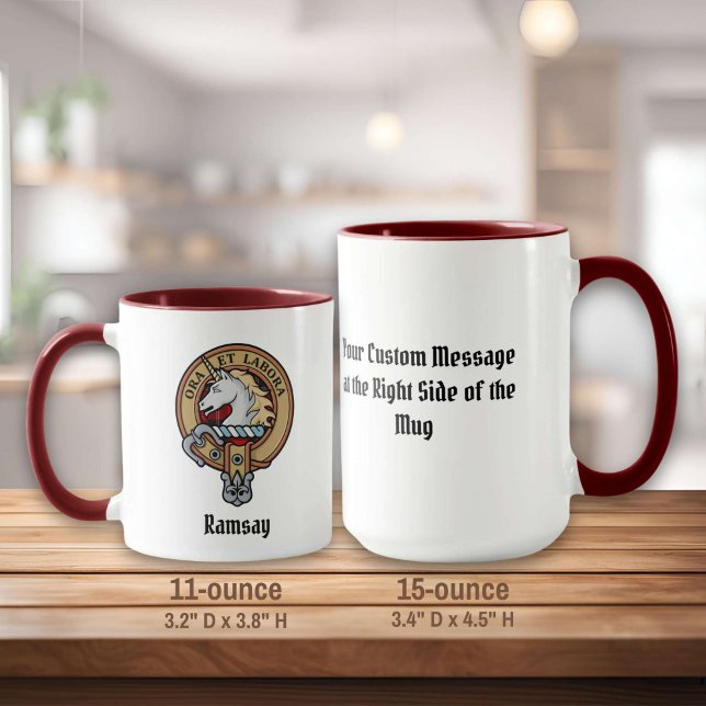 Mug Clan Ramsay Crest sur Red Tartan (Créateur téléchargé)