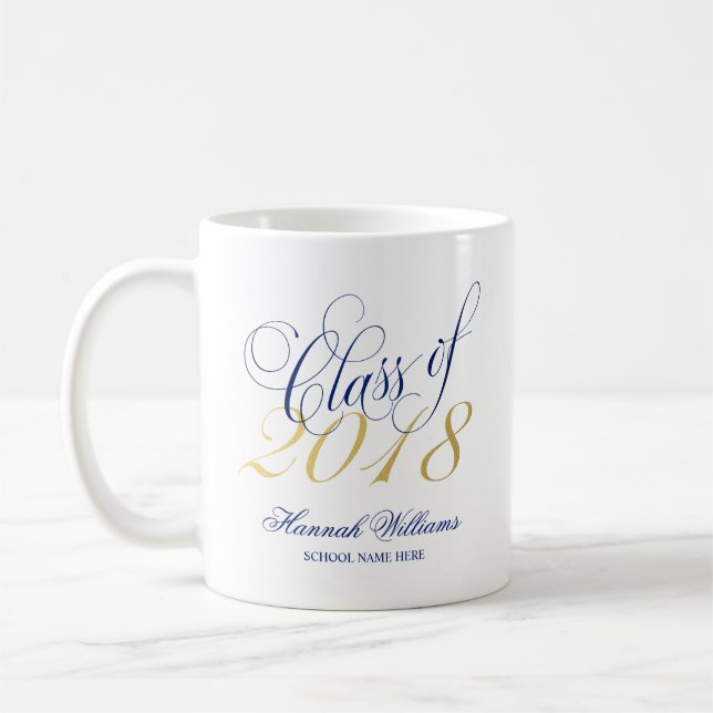 Mug Classe bleue d'or de manuscrit de la coutume 2018 (Gauche)