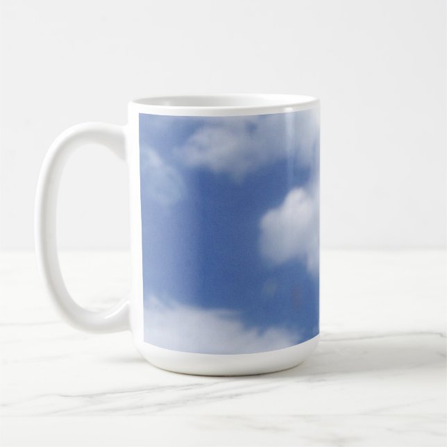 Mug clouds in blue sky (Gauche)
