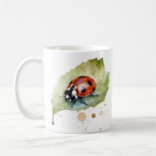 Mug Coccinelle assise sur une feuille en aquarelle vib