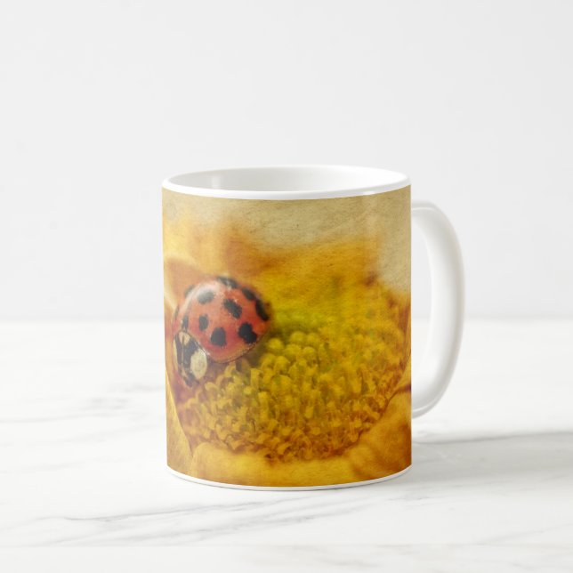 Mug Coccinelle sur fleur jaune (Devant droit)