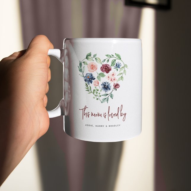 Mug Cœur floral 'Cette MAMAN est aimée par'  (Créateur téléchargé)