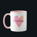 Mug Coeur rose mignon personnalisé<br><div class="desc">Personnalisez cette tasse de coeur rose texturée en bois féminin avec le nom de quelqu'un que vous aimez ! Conçu pour vous par Blackberry Boulevard.</div>