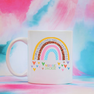 Mug Coeurs arc-en-ciel colorés personnalisés Infirmièr