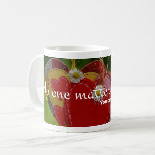Mug Coeurs suspendus : Citation significative "Personn