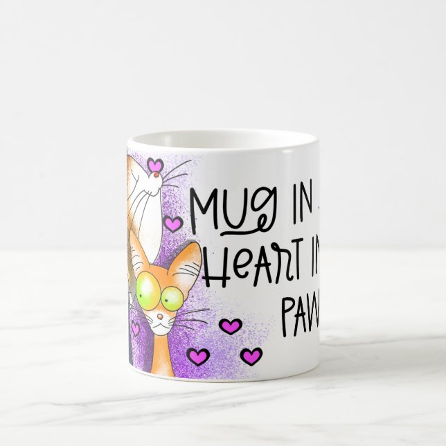 Mug cogner dans les mains dans ses pattes (Centre)