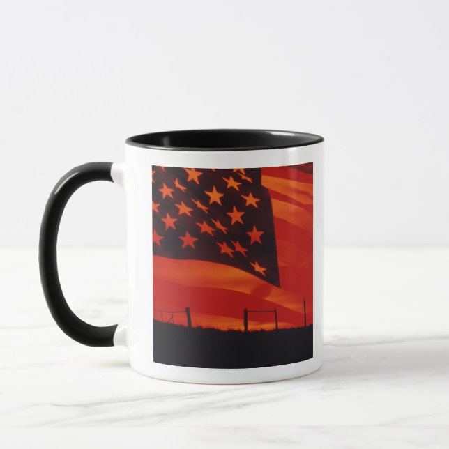 Mug Composé numérique du drapeau américain (Gauche)