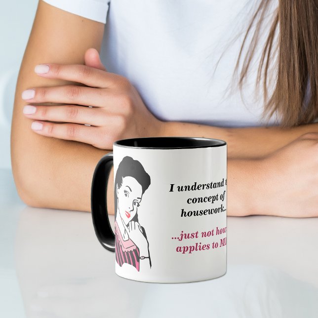 Mug Concept de ménage rose et noir drôle (Créateur téléchargé)