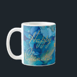 Mug Conception de boue d'Hanoukka colorée Golds/Blues<br><div class="desc">Tasse Hanoukka colorée et amusante. "Coloré, Or/Blues Design" Chanukah Mug. Personnalisez en supprimant le texte, "Cher Bubbie, Nous vous aimons ! Dana, Sarah et Daniel" et en ajoutant votre propre message. Utilisez votre style de police, votre couleur et votre taille préférés. L'élément design "Happy Chanukah" peut être déplacé, redimensionné et...</div>
