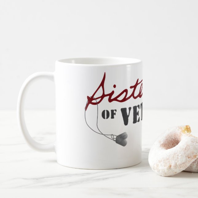 Mug Conception de la fierté militaire des sœurs de vét (Avec donut)