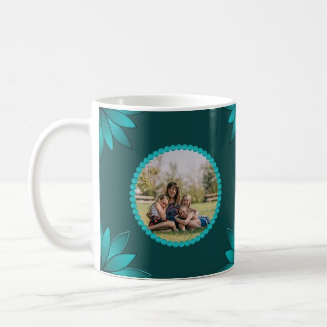 Mug Conception de mandala à feuilles sarcelles sur fon (Gauche)