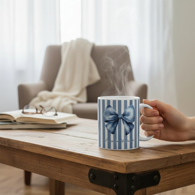 Mug Conception de rayure à l'aquarelle avec un nœud bl (Créateur téléchargé)