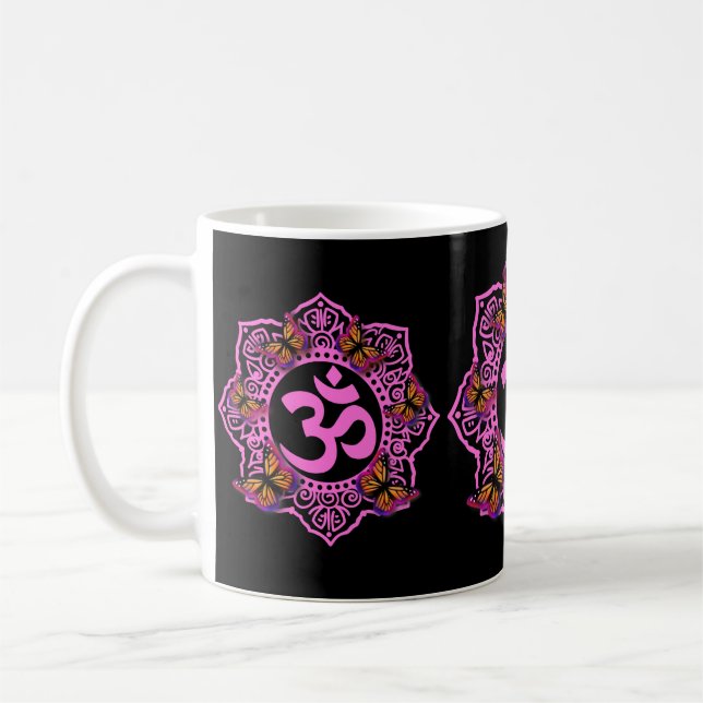 Mug Conception mandala ohm rose avec papillons Monarch (Gauche)