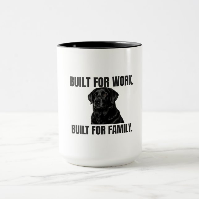 Mug Conçu pour le travail. Conçu pour la famille. Café (Centre)