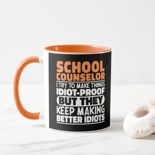 Mug Conseiller Scolaire J'Essaie De Rendre Les Choses  (Avec donut)