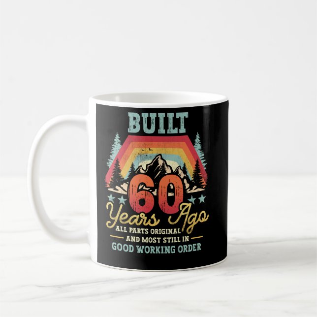 Mug Construit il y a 60 ans Toutes les pièces Original (Gauche)