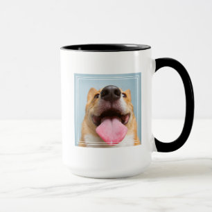 Mug Corgi très heureux des images de Getty