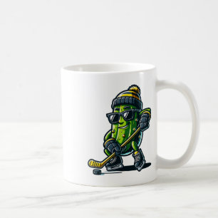 Mug Cornichon drôle jouant au hockey humour sportif et