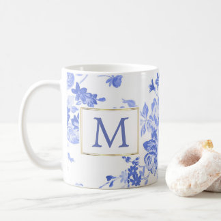 Mug côté personnalisable de fleur blanche d'initiale