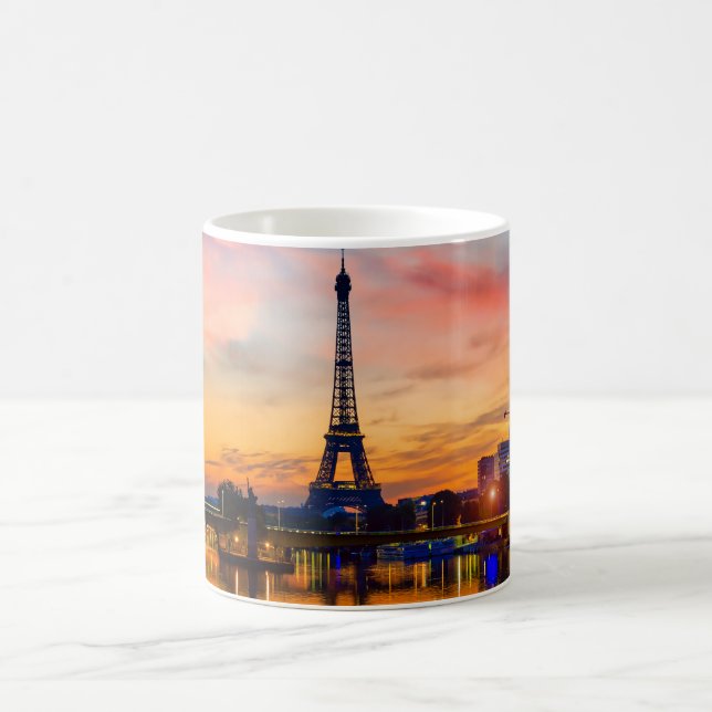 Mug Coucher de soleil à Paris, France. Tour Eiffel sur (Centre)