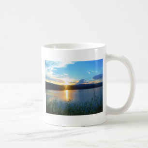 Mug Coucher de soleil bleu sur le lac
