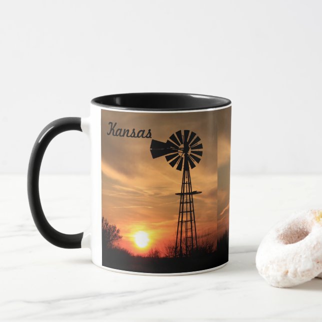 Mug Coucher de soleil de moulin à vent du Kansas (Avec donut)