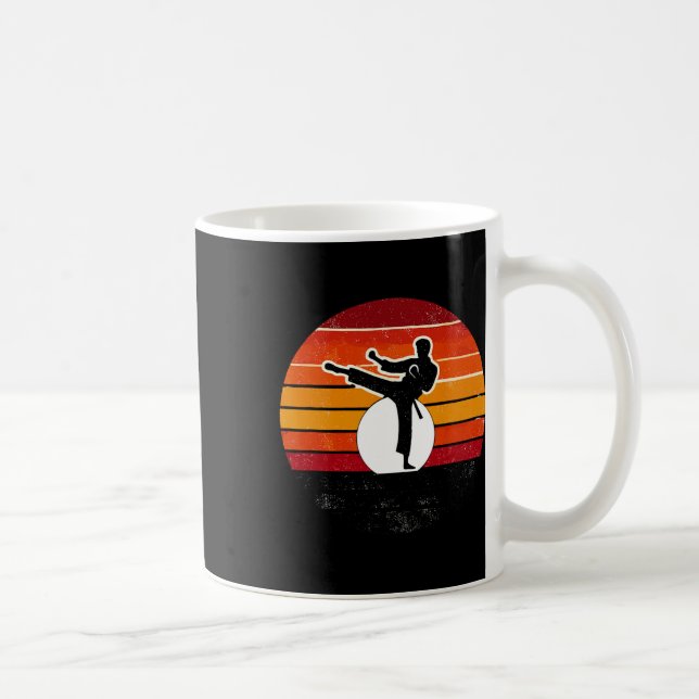 Mug Coucher de soleil des arts martiaux rétro - Karaté (Droite)