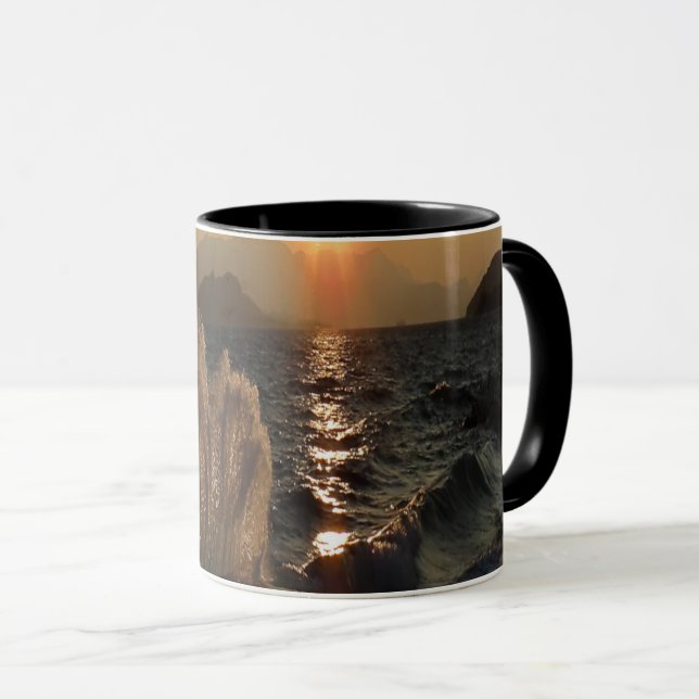 Mug Coucher de soleil sur les vagues en Croatie (Devant droit)