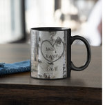 Mug Country Rustic Carved<br><div class="desc">L'art rustique de pays personnalisé conception de coeur sculpté sur le devant comprend un écorce de bouleau imprimé avec un coeur sculpté que vous pouvez customiser en ajoutant vos noms et en dessous, vous pouvez ajouter votre date mariage ou date spéciale. Cela ferait un cadeau wedding shower unique ou un...</div>