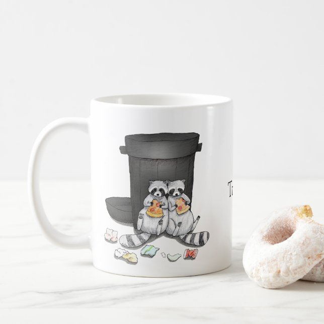 Mug Couple de ratons laveurs drôles mangeant une pizza (Avec donut)
