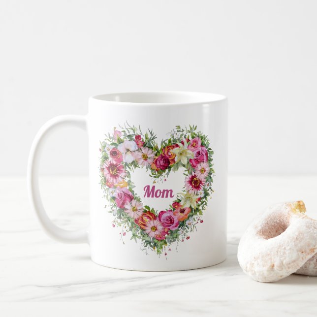 Mug Couronne de coeur florale personnalisée (Avec donut)