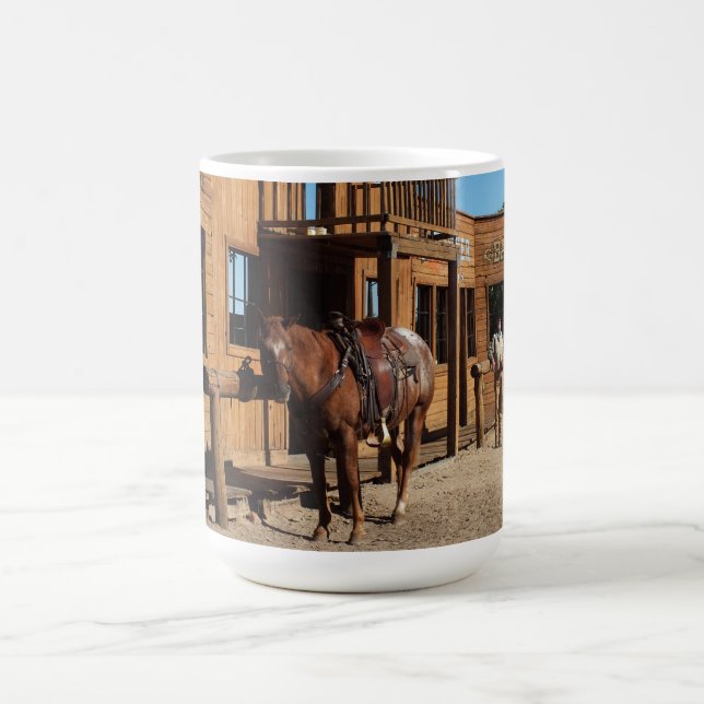 Mug Cowboy et cheval dans l'ouest sauvage, USA (Centre)