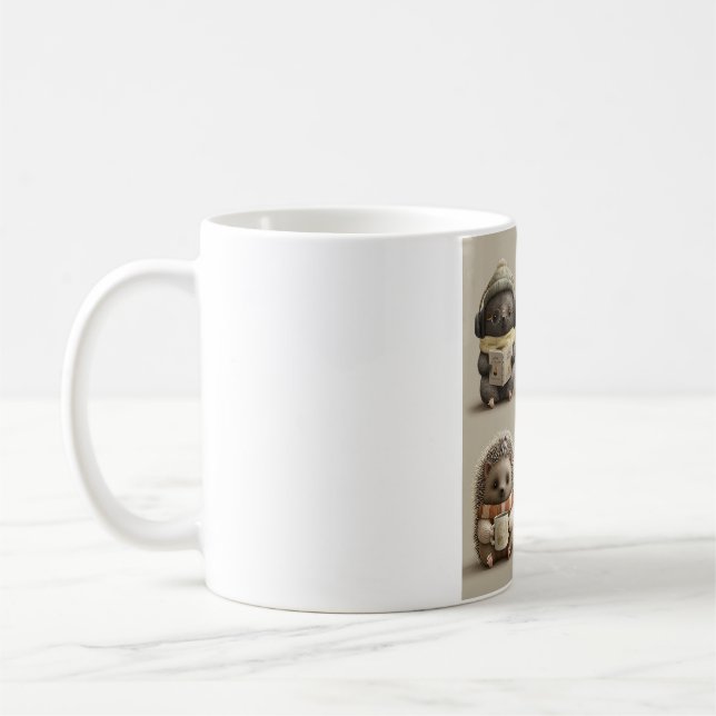 Mug Cozy Animal Friends Reading and Relaxing (Gauche)