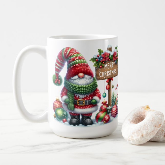 Mug Cozy Christmas Gnome Art – Festive Holiday (Avec donut)
