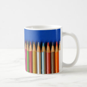 Mug Crayons colorés de crayon sur l'arrière - plan