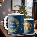 Mug Créer votre propre pays photo Noël<br><div class="desc">Créez votre propre photo de pays,  monogrammed Christmas Coffee Mug Ajoutez votre propre pays ou état,  ajoutez votre propre photo et nom pour personnaliser. Des tasses de Noël uniques.</div>