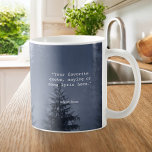 Mug Créez votre propre devis personnalisé<br><div class="desc">Créez votre propre tasse à café de devis personnalisée. Caractéristiques minimaliste personnalisable typographie de machine à écrire et arrière - plan d'arbre forestier</div>