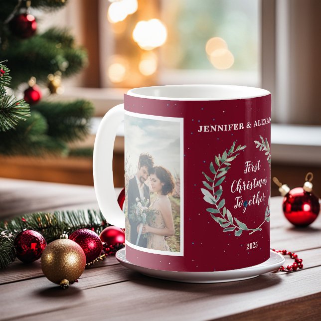 Mug Créez votre propre photo de Noël ensemble (Create your own First christmas together photo Coffee Mug. Add your own photos, name and year.)