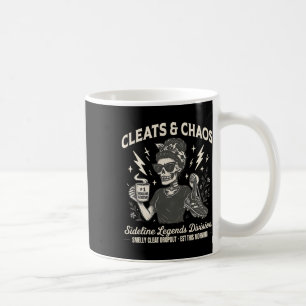 Mug Crémaillères et chaos Maman de footballeur squelet