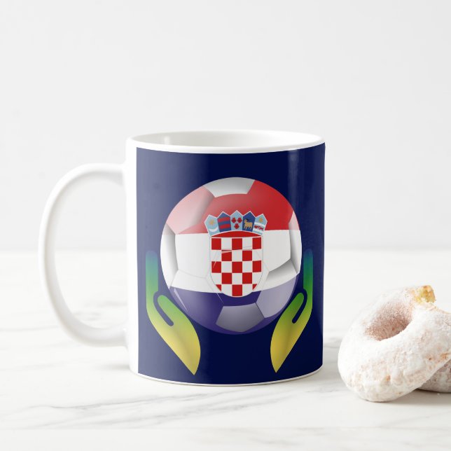 Mug Croatie football entre des mains protégées (Avec donut)