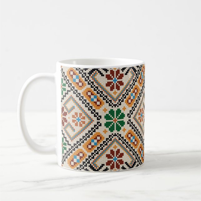 Mug Crochet ukrainien : Motif artisanal ethnique. (Gauche)