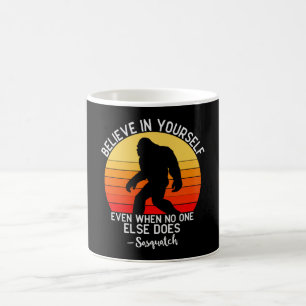 Mug Crois en toi-même   Bigfoot Retro