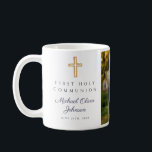 Mug Croix Religieuse Bleue Boy First Communion Photo<br><div class="desc">Personnalisé Blue Religious Cross Boy First Communion Photo Coffee Mug. Boy Photo First Navy Blue Communion Welcome Foam Board. Partie de la suite de collection de la première communion de la Marine Bleue de la Croix Religieuse avec appariement.</div>