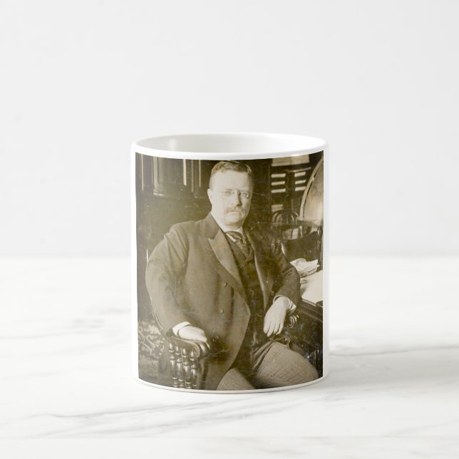Mug Cru de Teddy Roosevelt d'orignaux de Taureau (Centre)