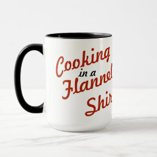 Mug Cuisiner Dans Une Chemise En Flanelle