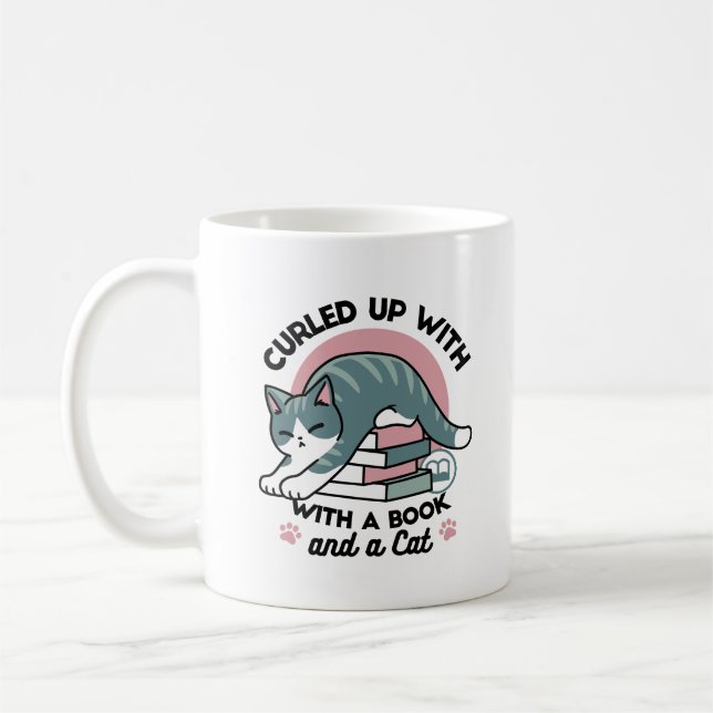 Mug Curieux avec un livre et un chat - Lecture confort (Gauche)