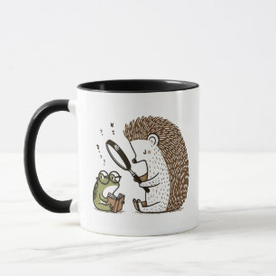 Mug Curieux hérisson observant une grenouille de livre