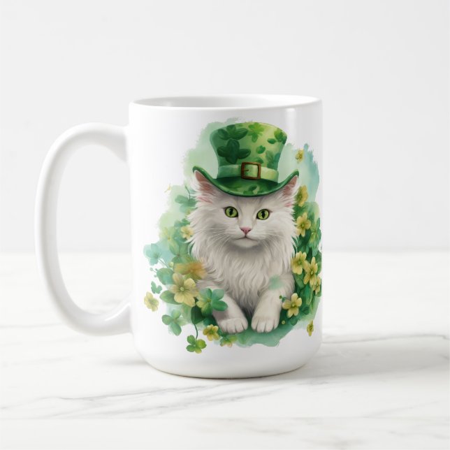 MUG CUTE CHAT FLUFFY HABILLÉ POUR JOUR DE LA SAINT PAT (Gauche)