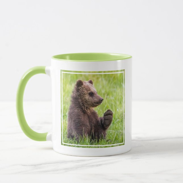 Mug Cutest Baby Animals | Brown Bear Cub Wave (Gauche)